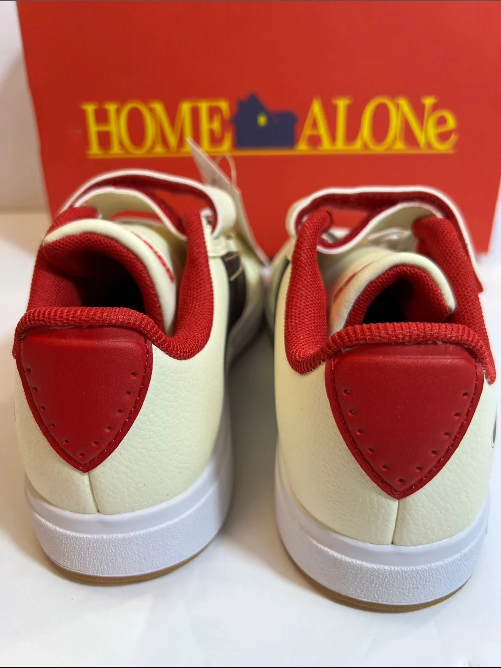 Adidas Grand Court Home Alone Kids Sneakers  shoes JR5622 Size 13K‎ New in Box